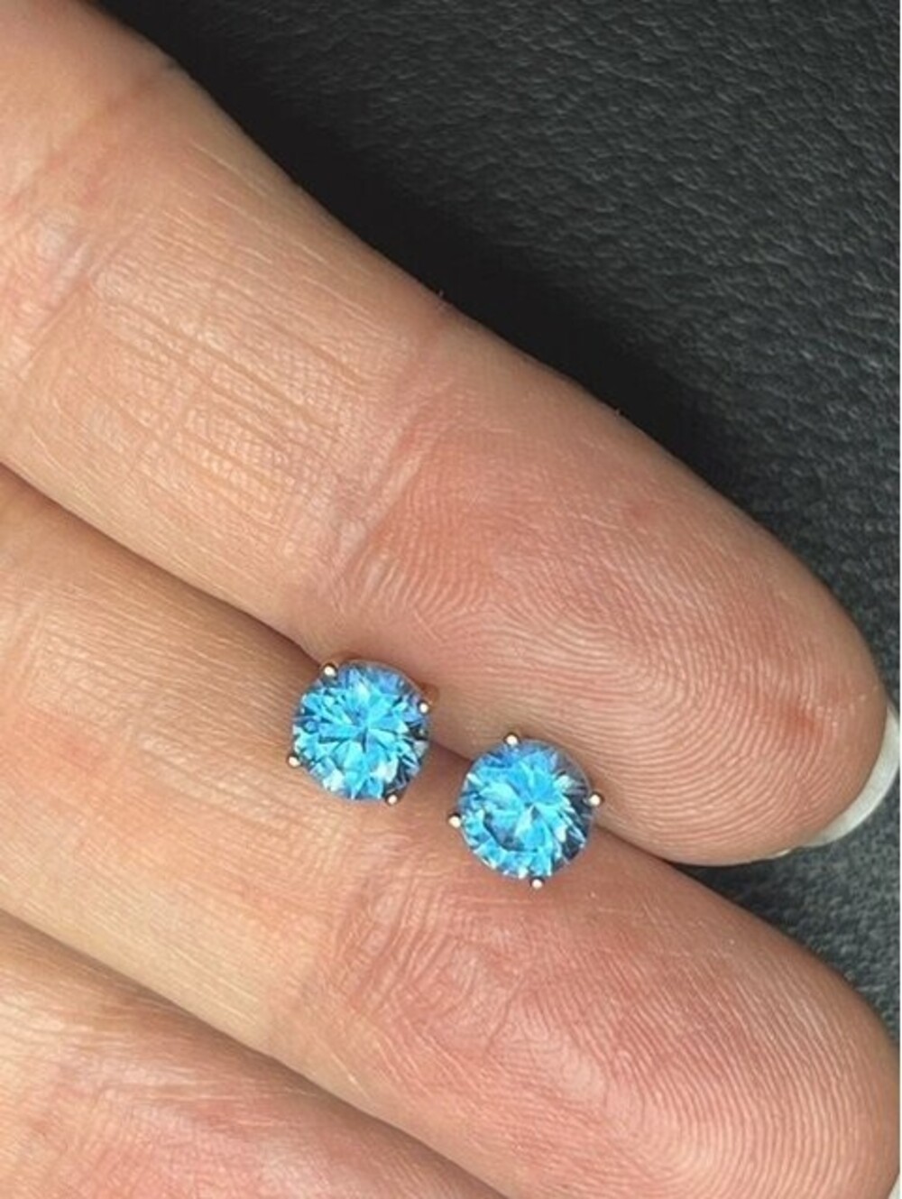 B7316 Rose Vermeil 925 Blue Topaz Stud Earrings 6mm Round Solitaire Fine